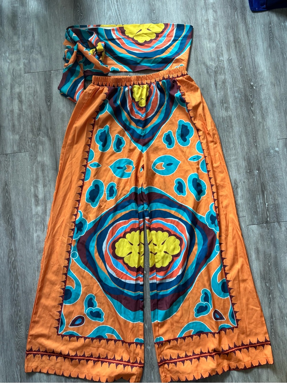 SHEIN Orange Teal Yellow Patterned Wide-Leg Pants & Bandeau Set